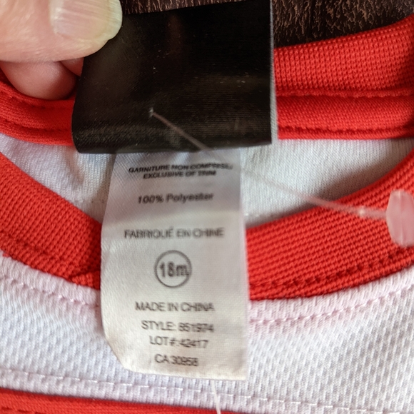 Child's NHL Senators Jersey (18m) - Never Worn - Picture 6 of 6